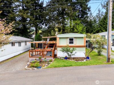 600 NE Lincoln Road #14, Poulsbo, WA 98370 - Photo 2