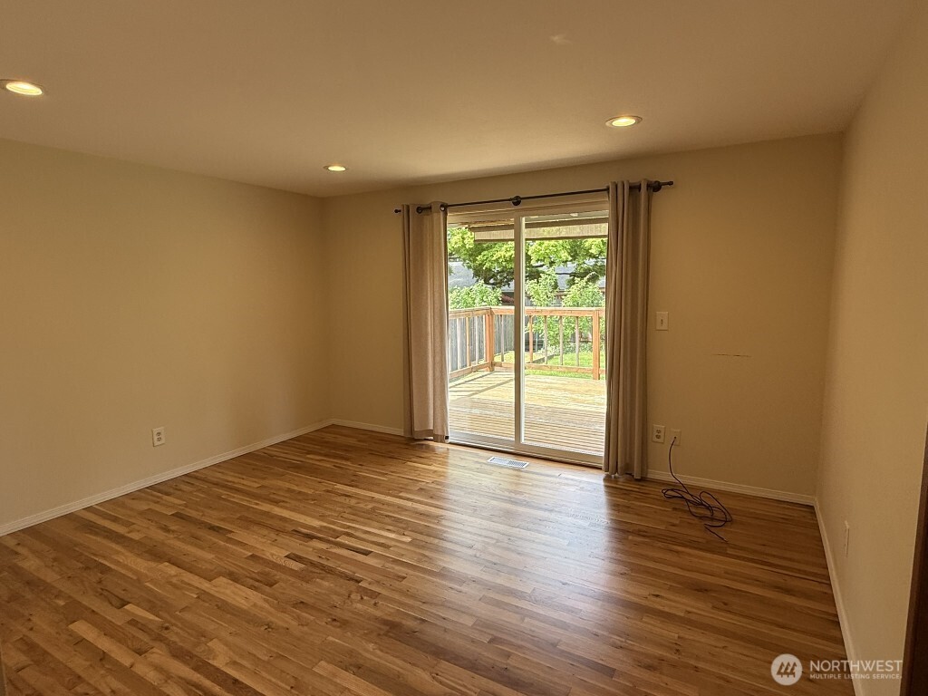 13535 119th Avenue NE, Kirkland, WA 98034