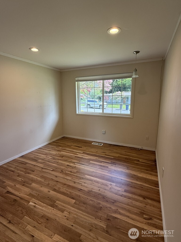 13535 119th Avenue NE, Kirkland, WA 98034