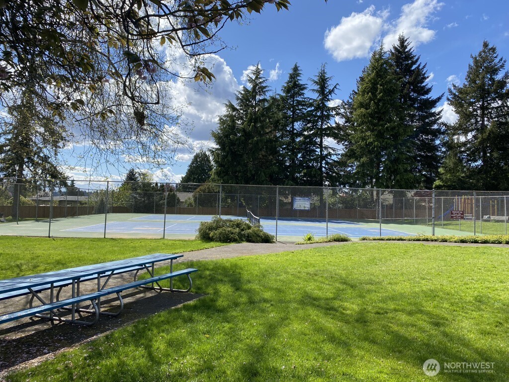 13535 119th Avenue NE, Kirkland, WA 98034