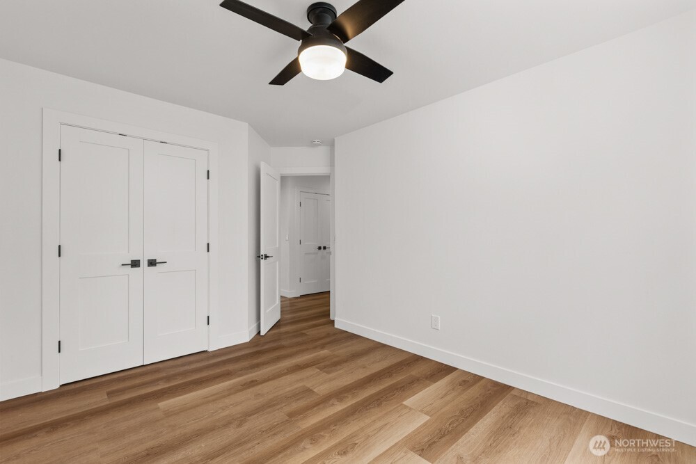22408 113th Street E, Buckley, WA 98321-9163