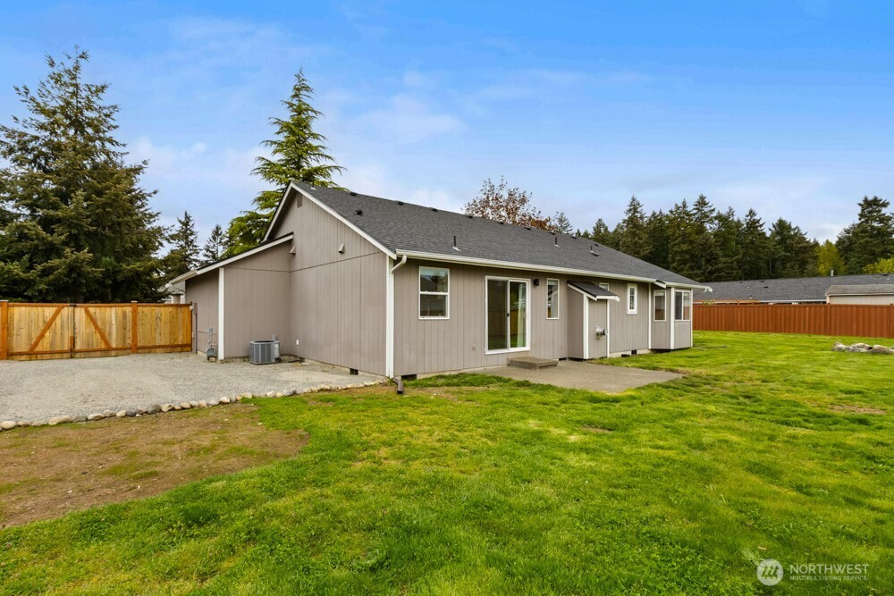 22408 113th Street E, Buckley, WA 98321-9163