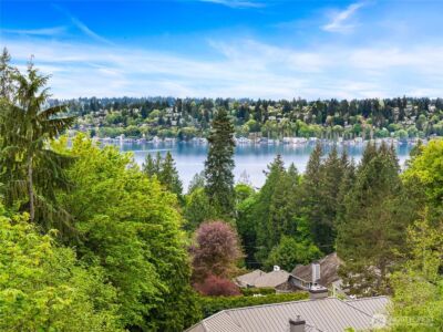 6317 NE 138th Place , Kirkland, WA 98034 - Photo 2