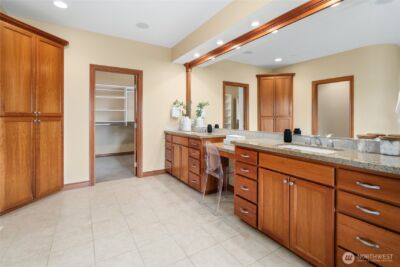 6317 NE 138th Place , Kirkland, WA 98034 - Photo 25