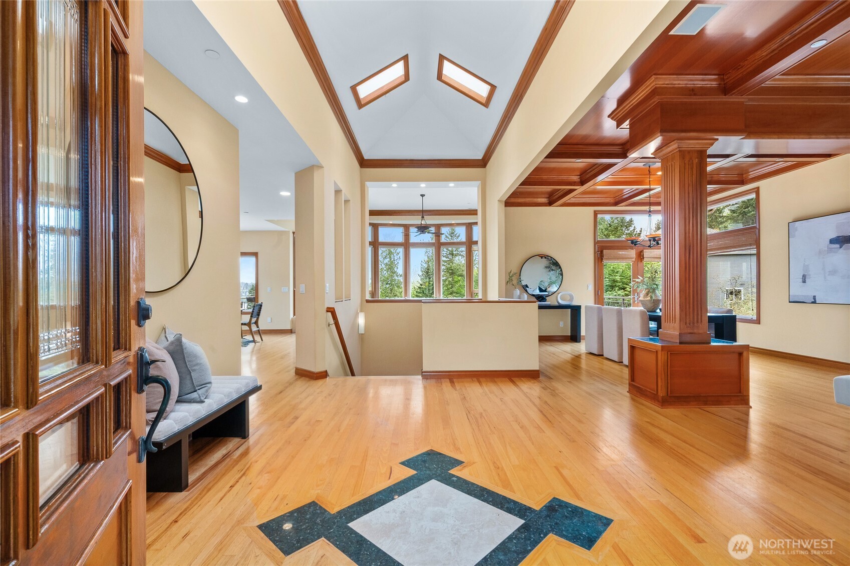 6317 NE 138th Place , Kirkland, WA 98034