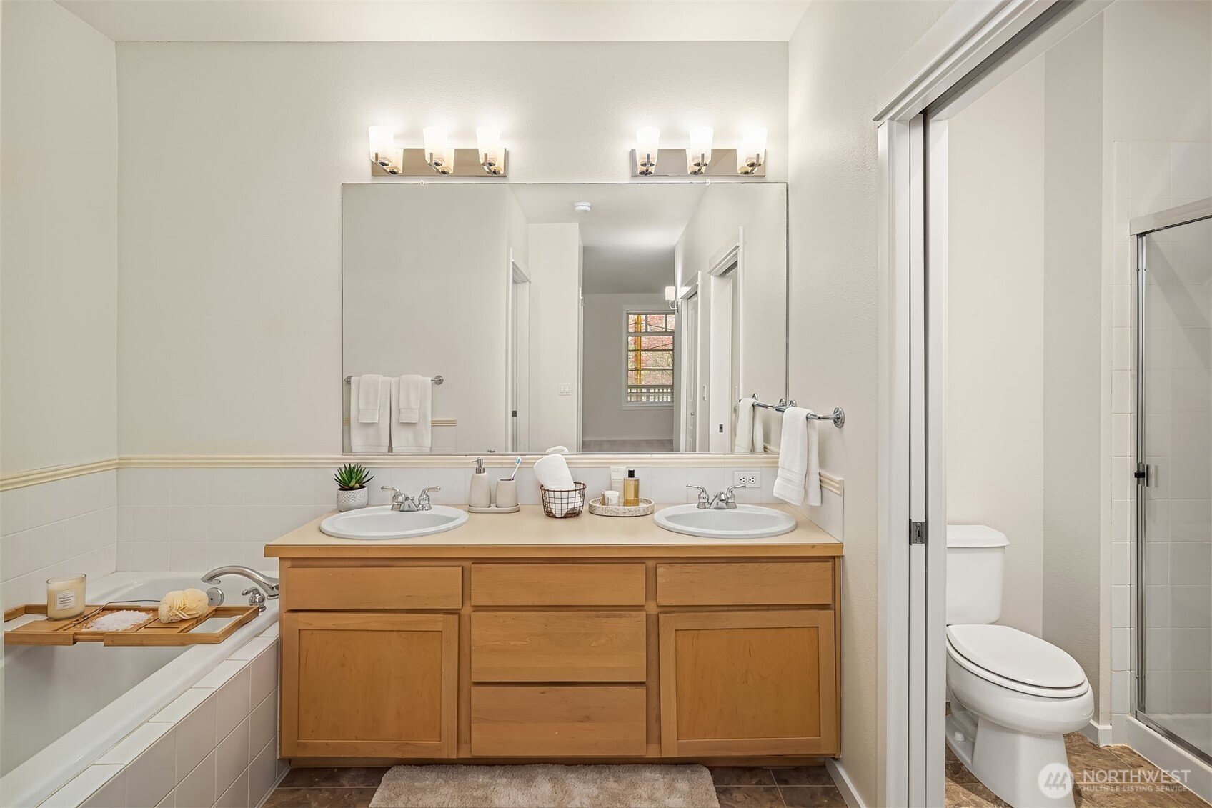 109 2nd Street S #422, Kirkland, WA 98033