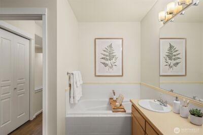 109 2nd Street S #422, Kirkland, WA 98033 - Photo 14