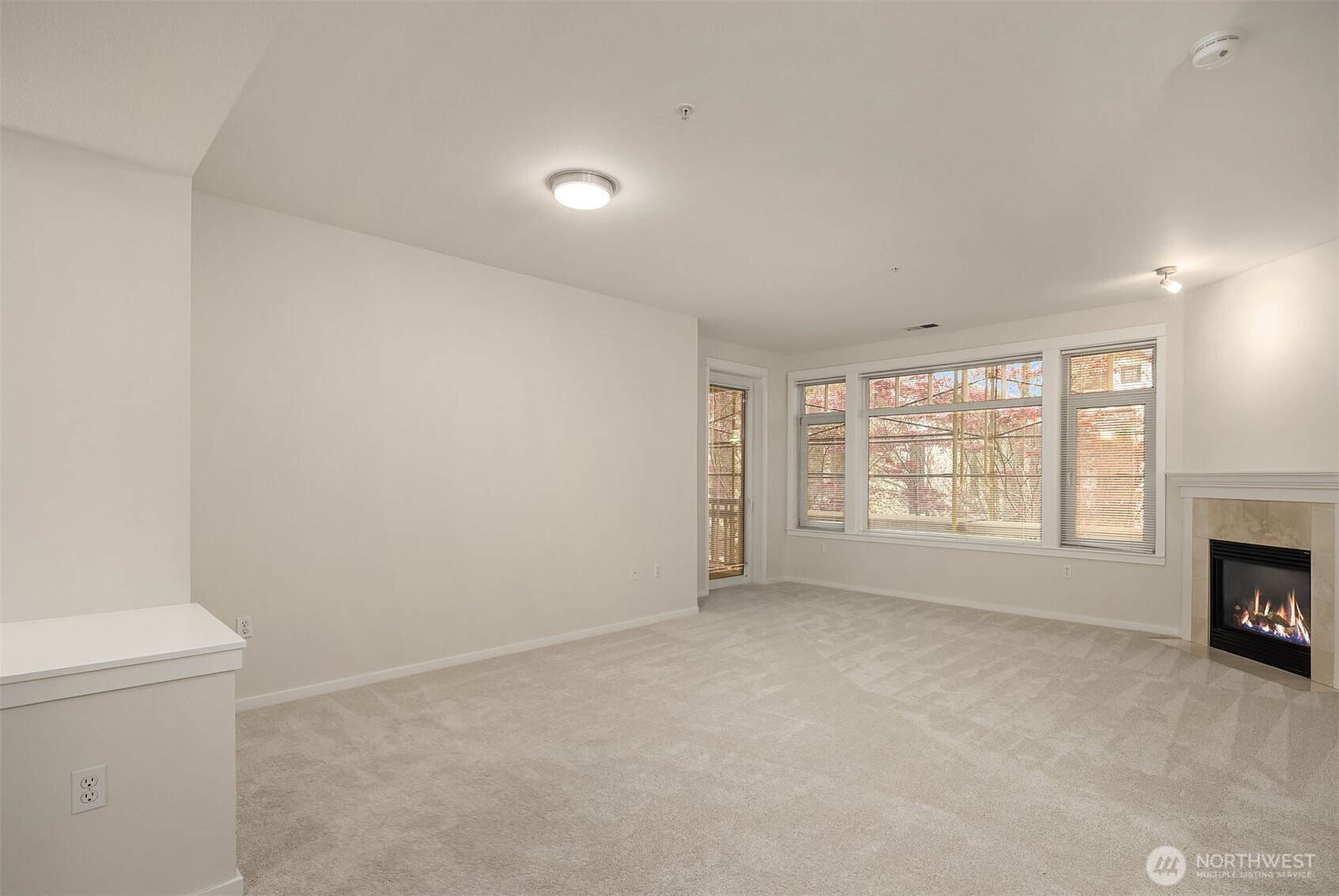 109 2nd Street S #422, Kirkland, WA 98033