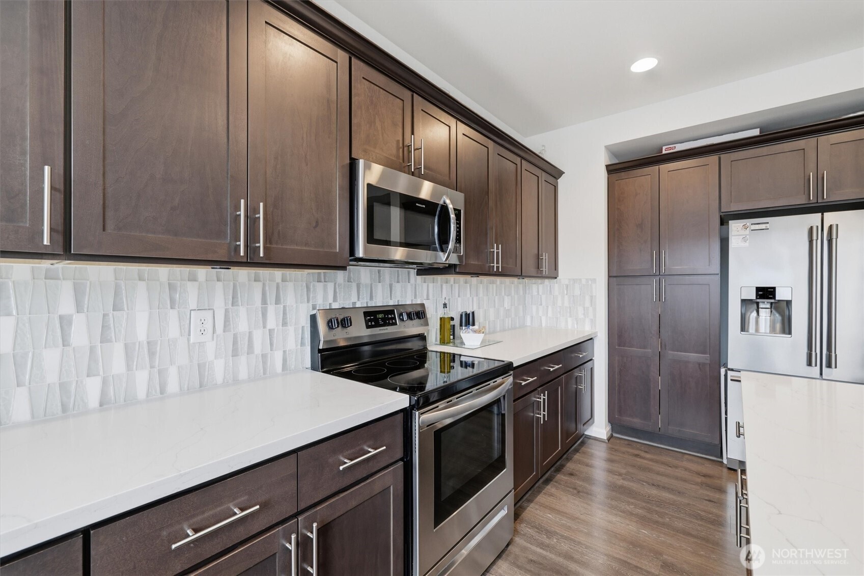 22328 88th Way S #E101, Kent, WA 98031