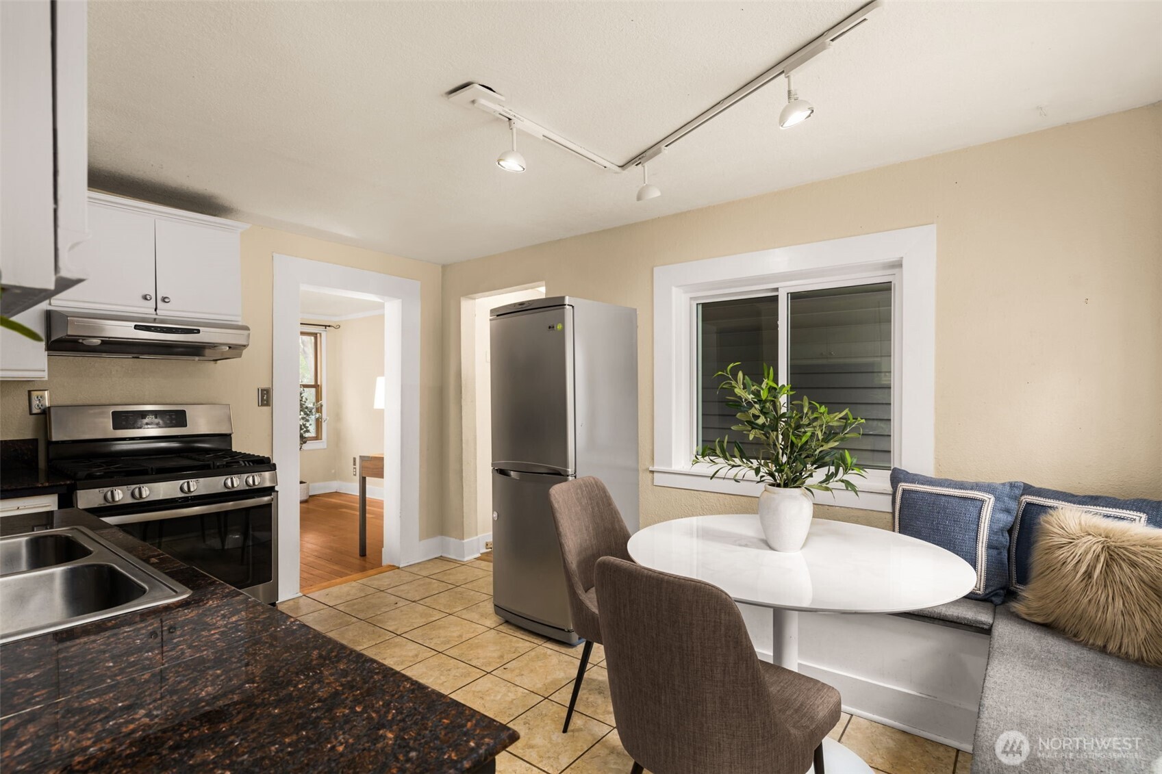 6241 6th Avenue NW, Seattle, WA 98107