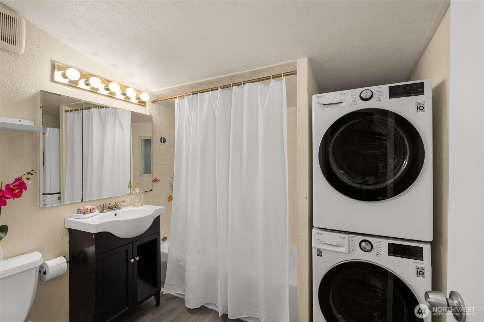 6241 6th Avenue NW, Seattle, WA 98107