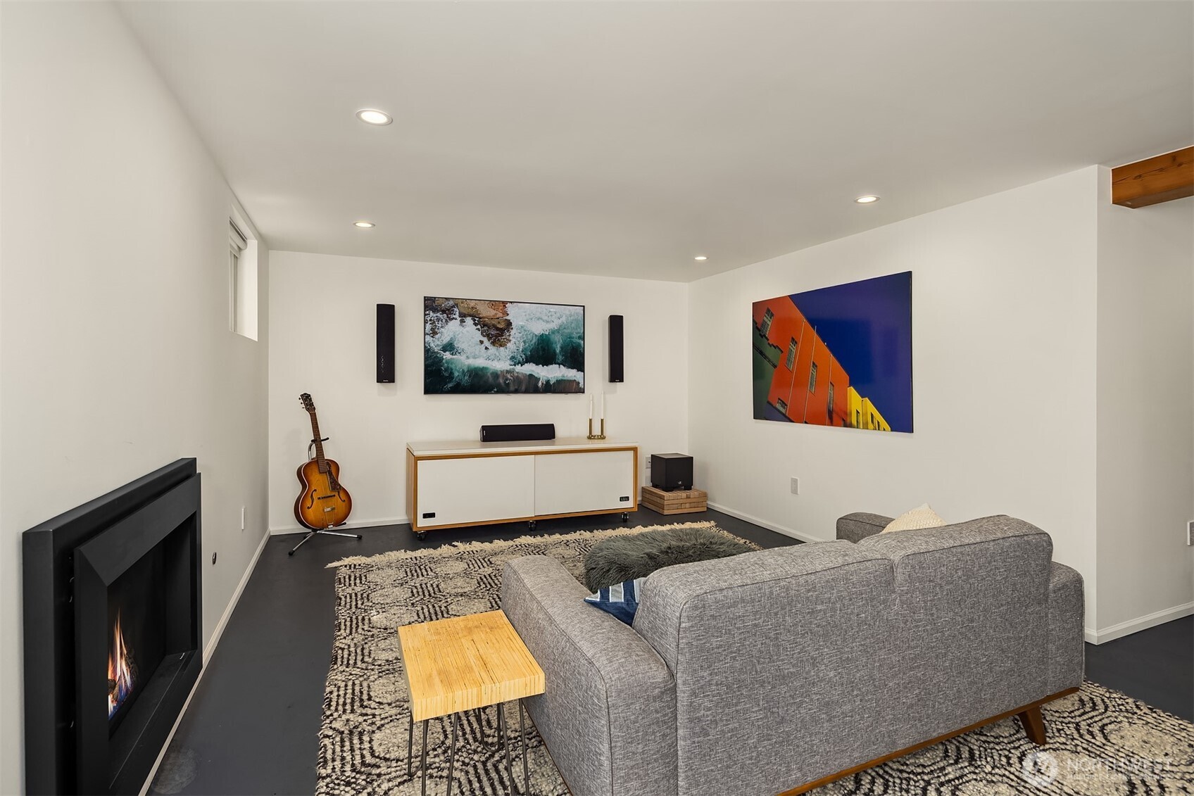 2624 W Plymouth Street , Seattle, WA 98199