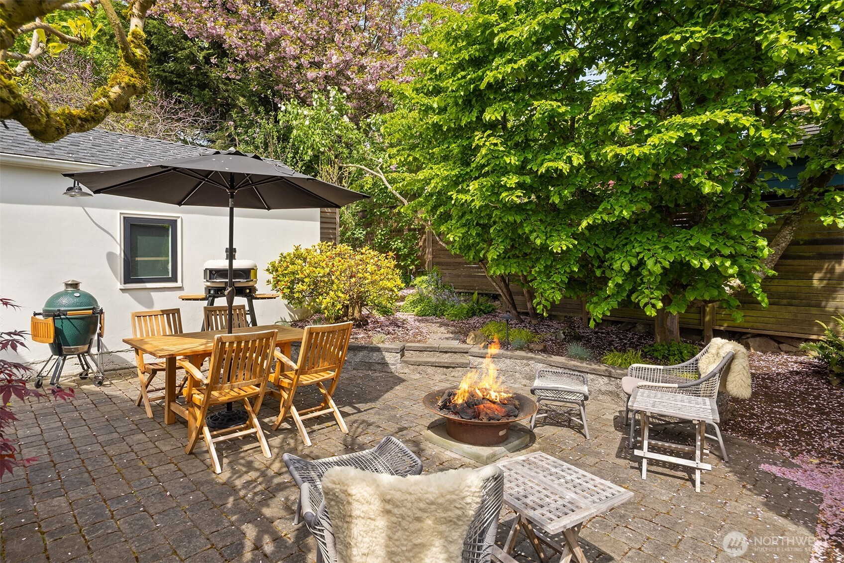 2624 W Plymouth Street , Seattle, WA 98199