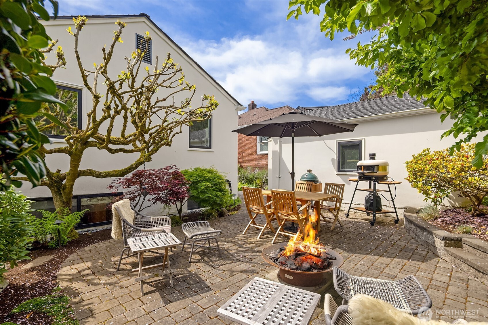 2624 W Plymouth Street , Seattle, WA 98199