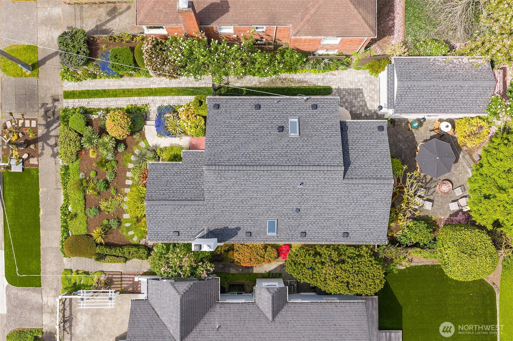 2624 W Plymouth Street , Seattle, WA 98199