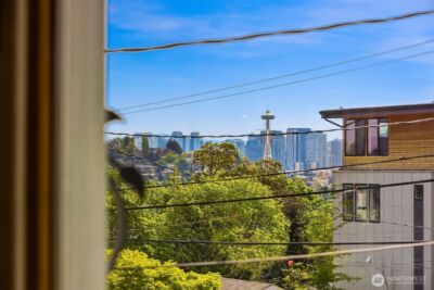 2624 W Plymouth Street , Seattle, WA 98199 - Photo 5