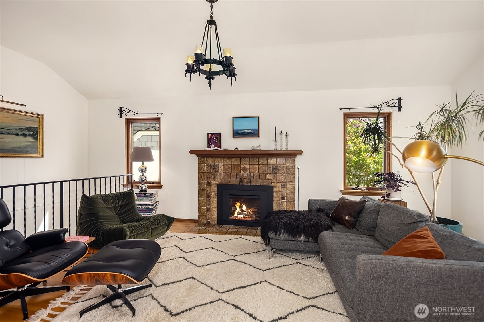 2624 W Plymouth Street , Seattle, WA 98199
