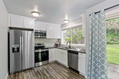 1226 Bellefield Park Lane NW #1226, Bellevue, WA 98004 - Photo 8