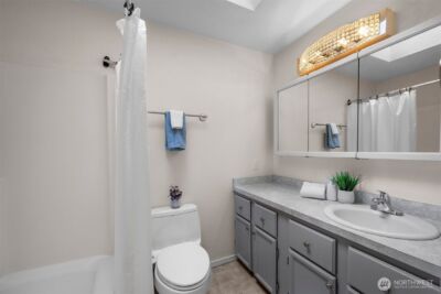 25 E Intercity Avenue , Everett, WA 98208 - Photo 14