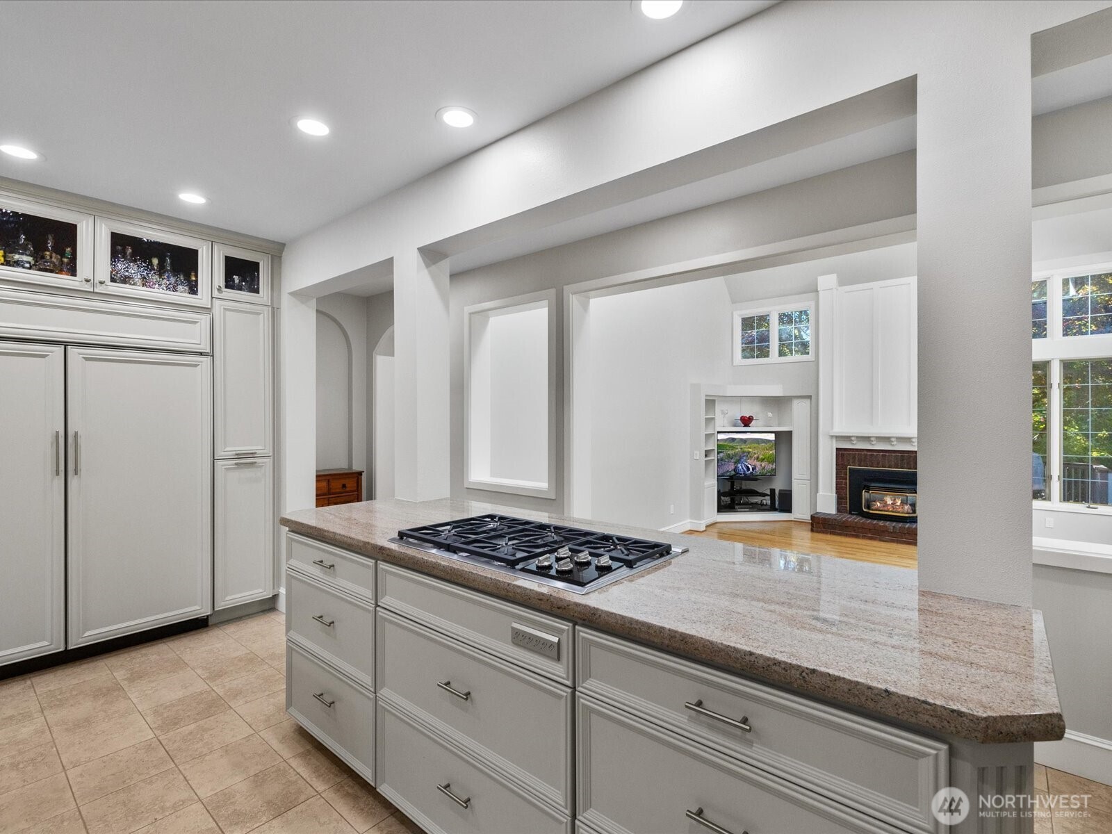20421 NE 66th Court , Redmond, WA 98053