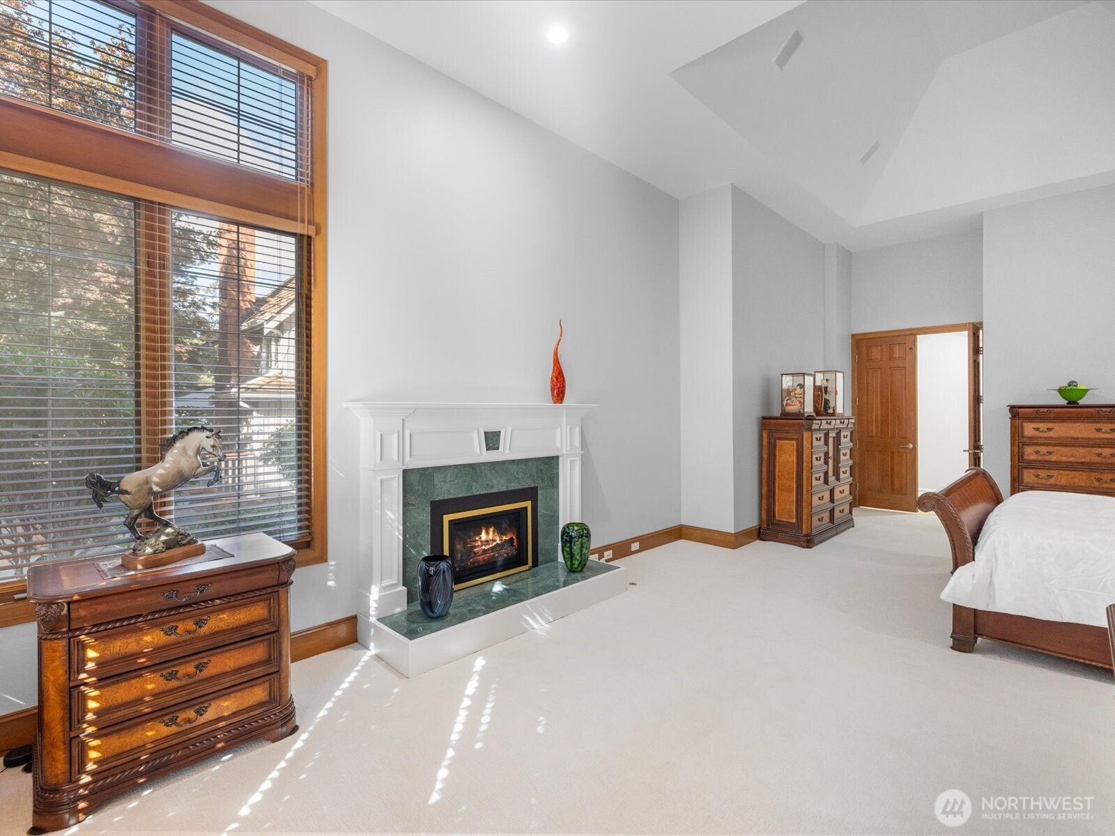 20421 NE 66th Court , Redmond, WA 98053
