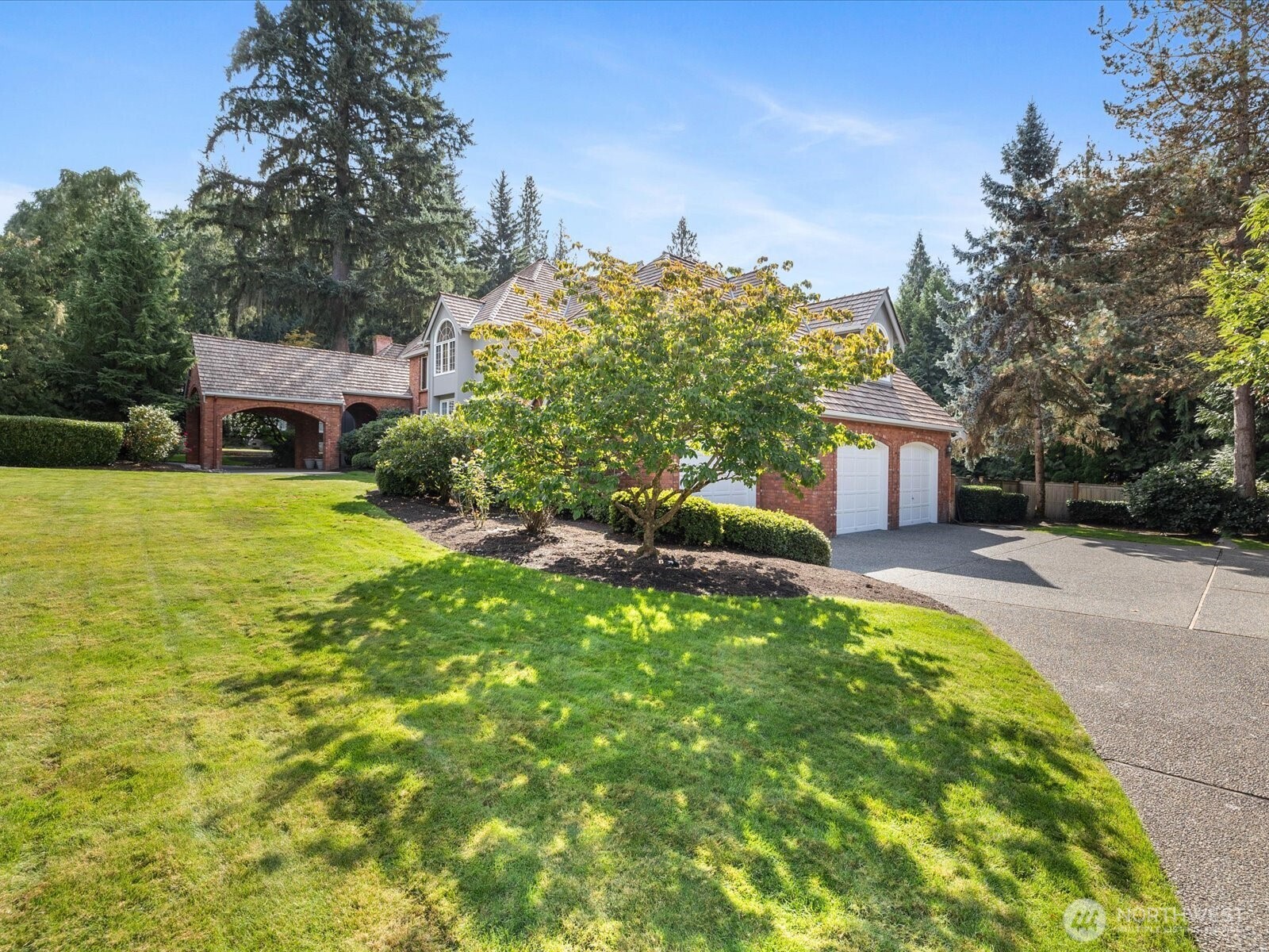 20421 NE 66th Court , Redmond, WA 98053