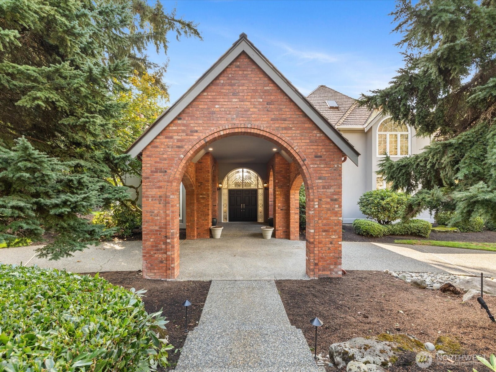 20421 NE 66th Court , Redmond, WA 98053