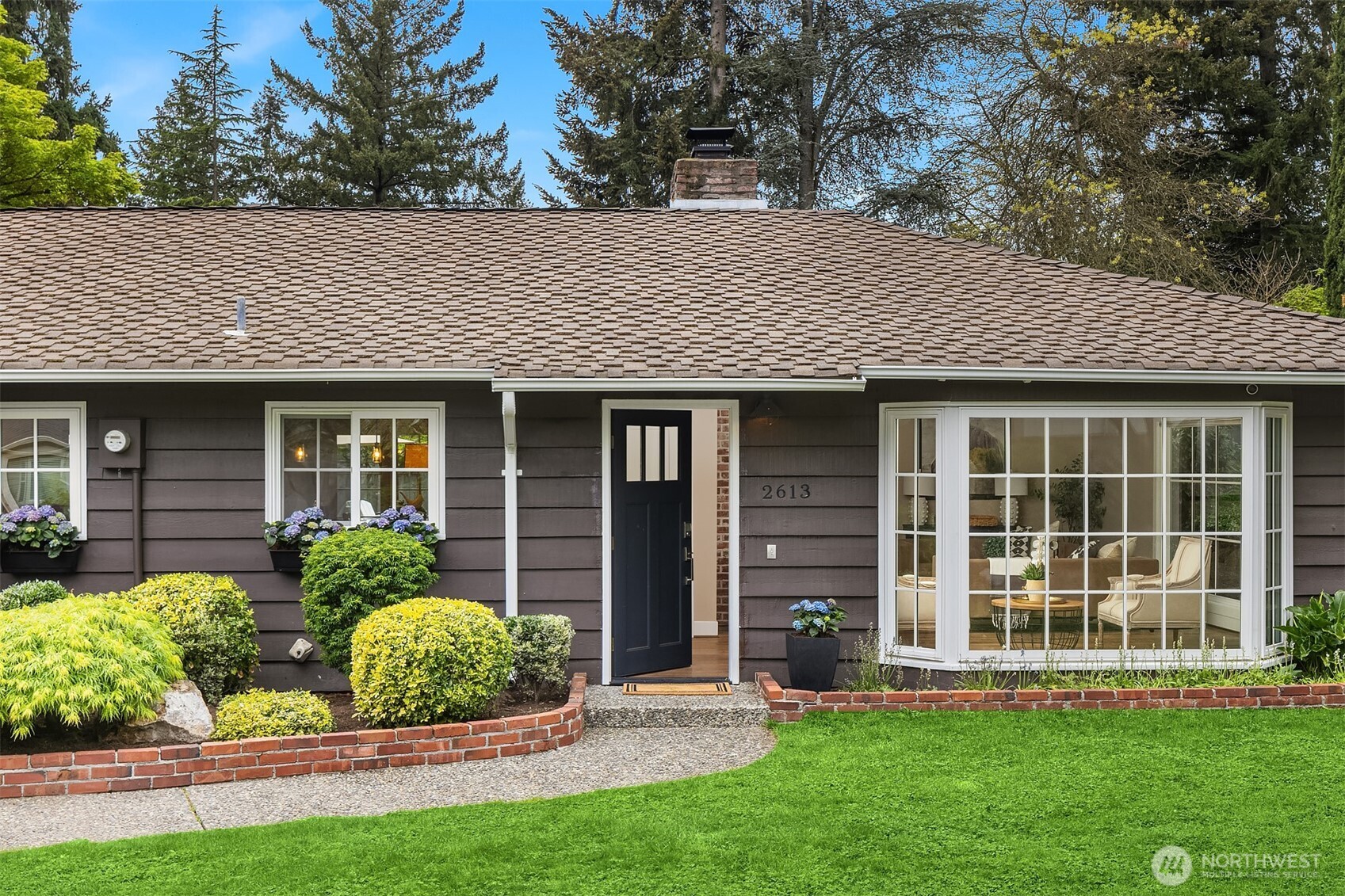 2613 126th Avenue NE, Bellevue, WA 98005