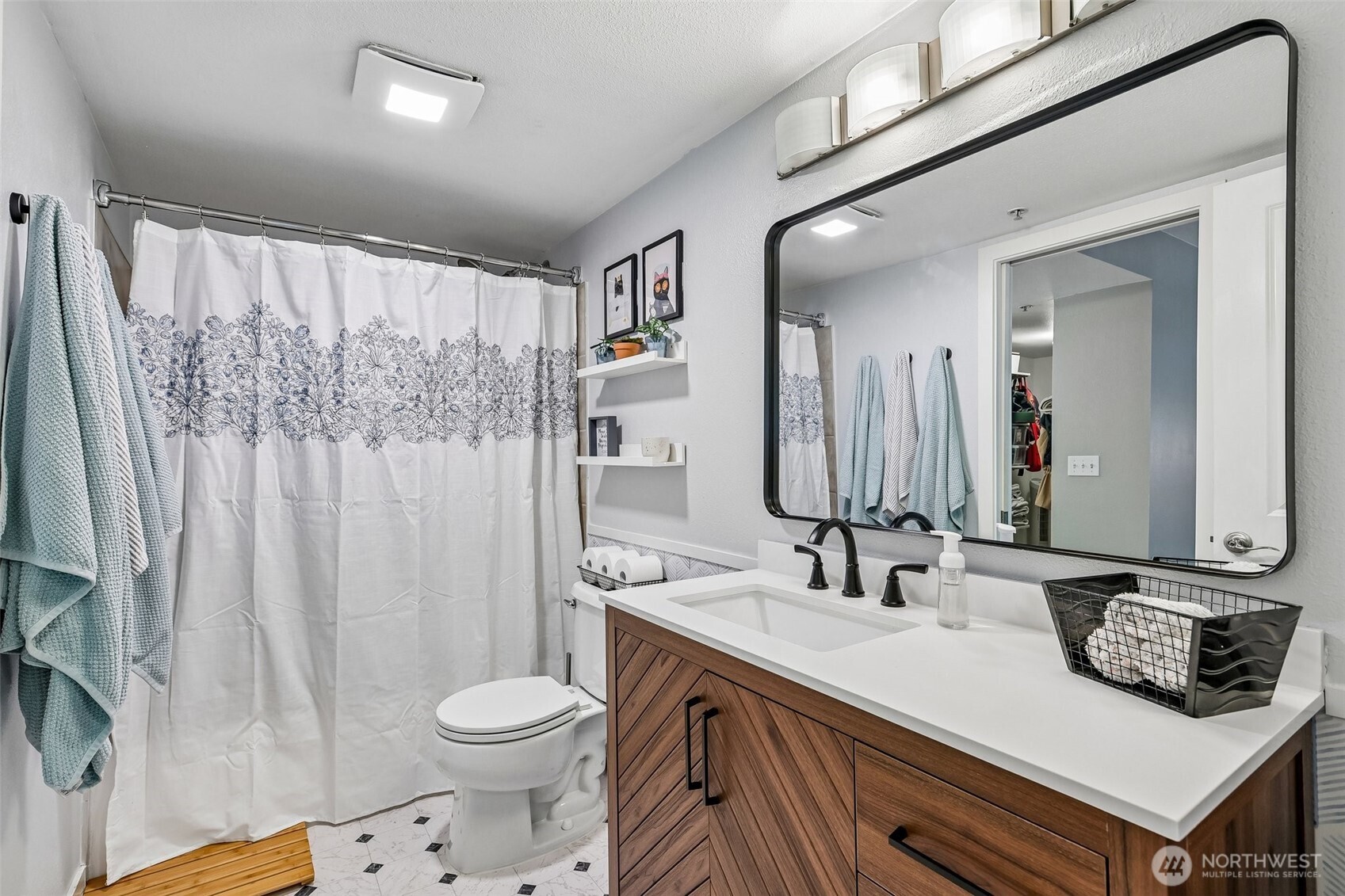 3908 243rd Place SE #Q201, Bothell, WA 98021