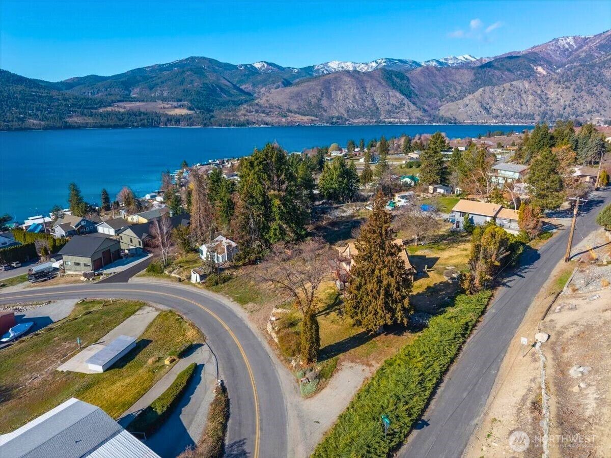 475 Totem Pole Road , Manson, WA 98831