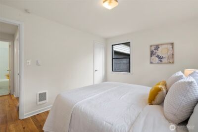 9747 Evanston Ave N, Seattle, WA 98103 - Photo 23