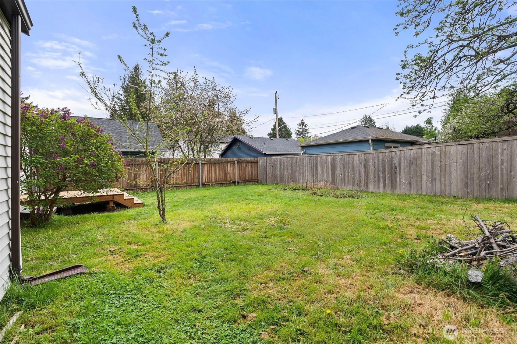 9747 Evanston Ave N, Seattle, WA 98103
