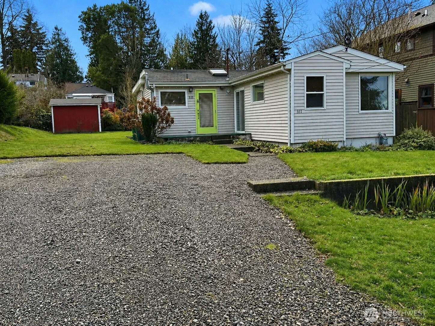 311 NE 95th St , Seattle, WA 98115