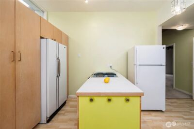 311 NE 95th St , Seattle, WA 98115 - Photo 5