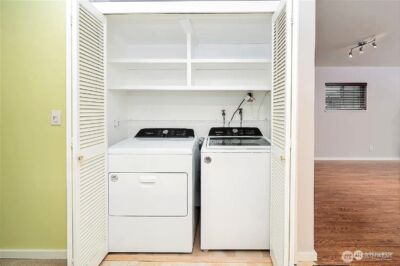 311 NE 95th St , Seattle, WA 98115 - Photo 7