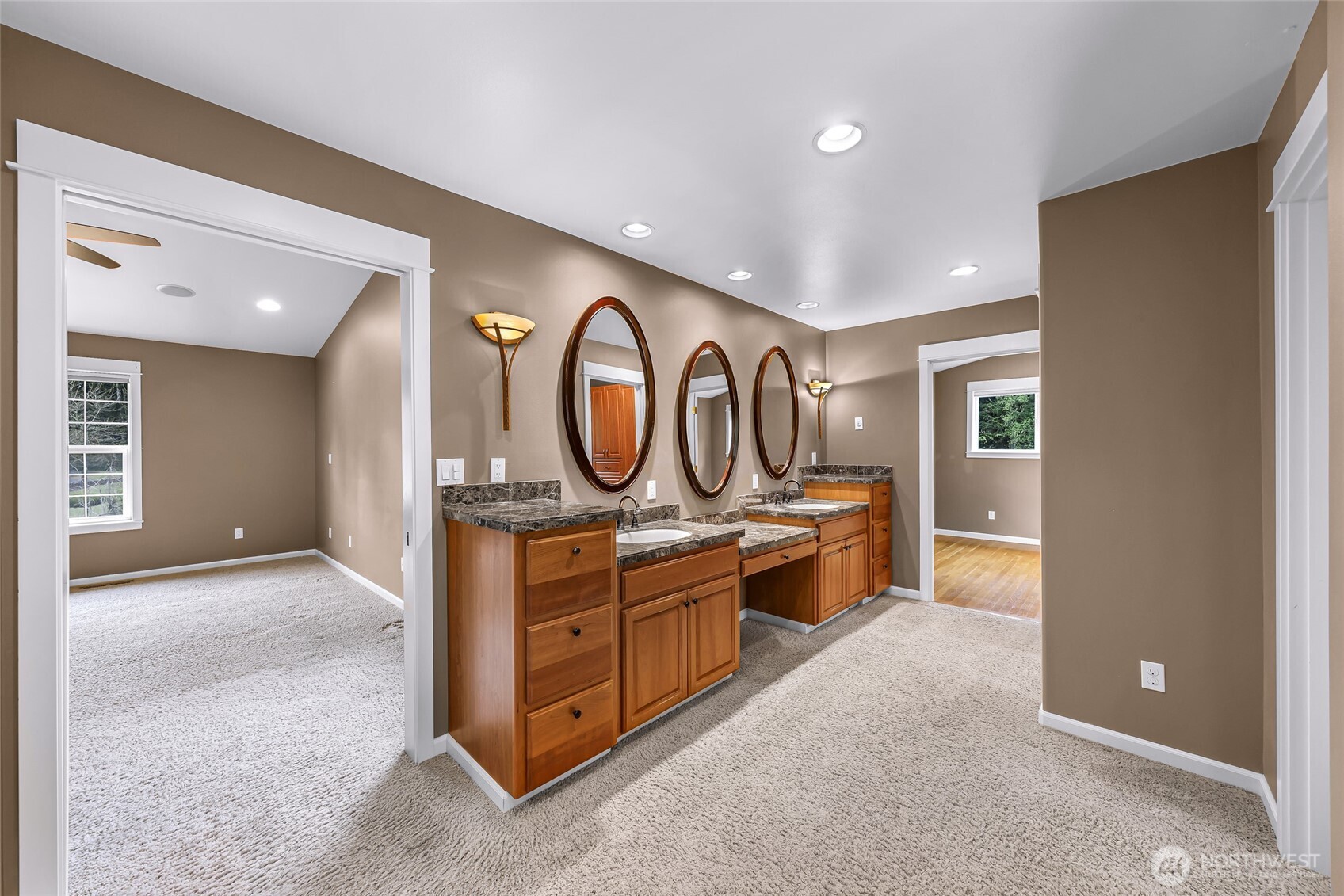 4879 Robinwood Lane , Bow, WA 98232-8590
