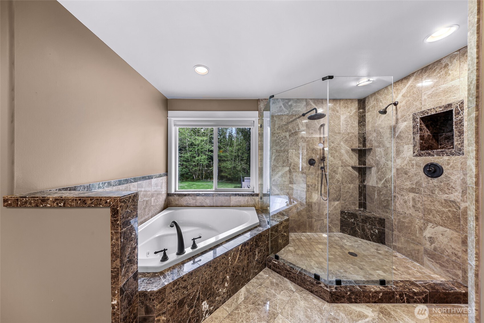 4879 Robinwood Lane , Bow, WA 98232-8590