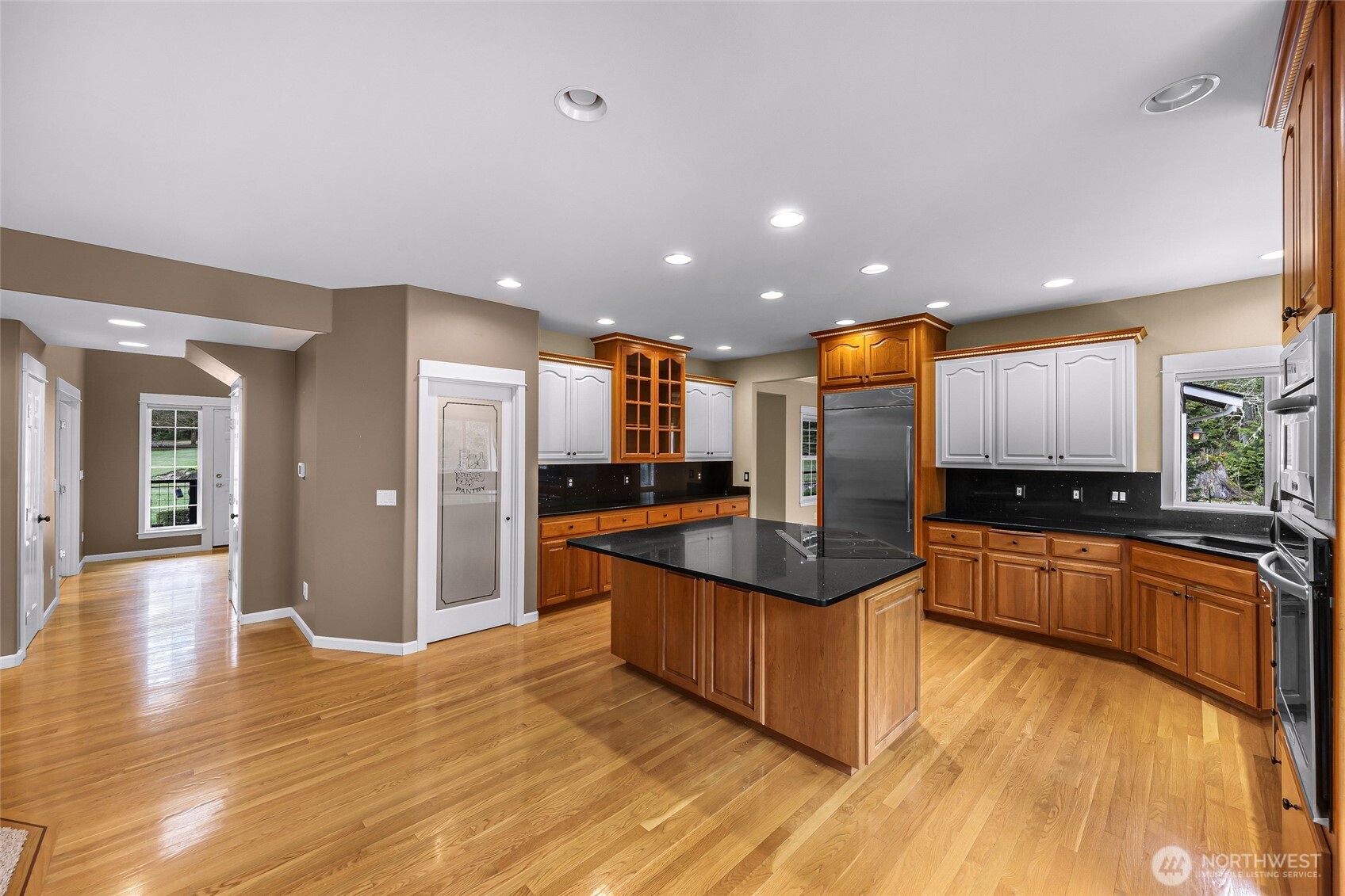 4879 Robinwood Lane , Bow, WA 98232-8590