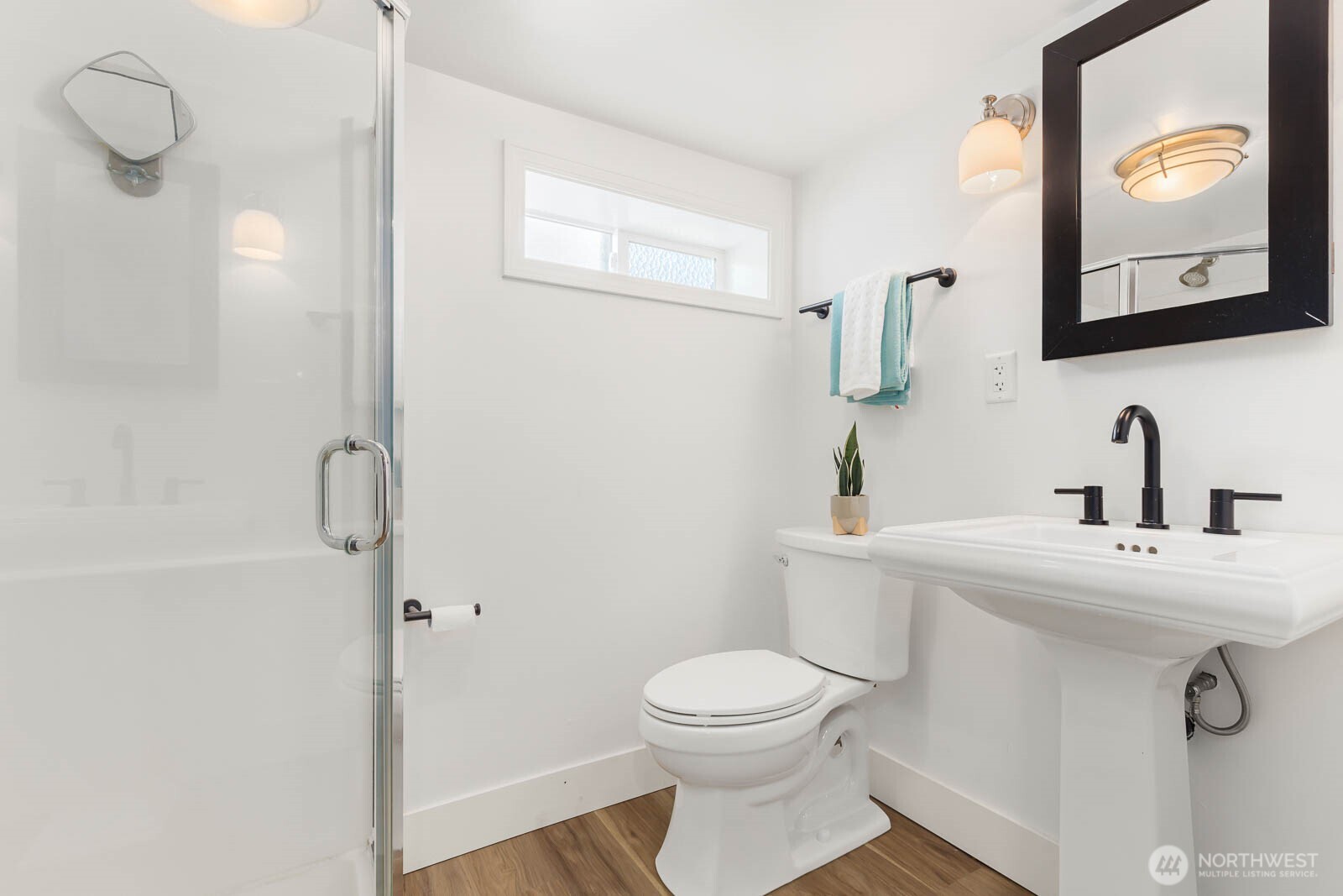 2423 3rd Avenue W, Seattle, WA 98119