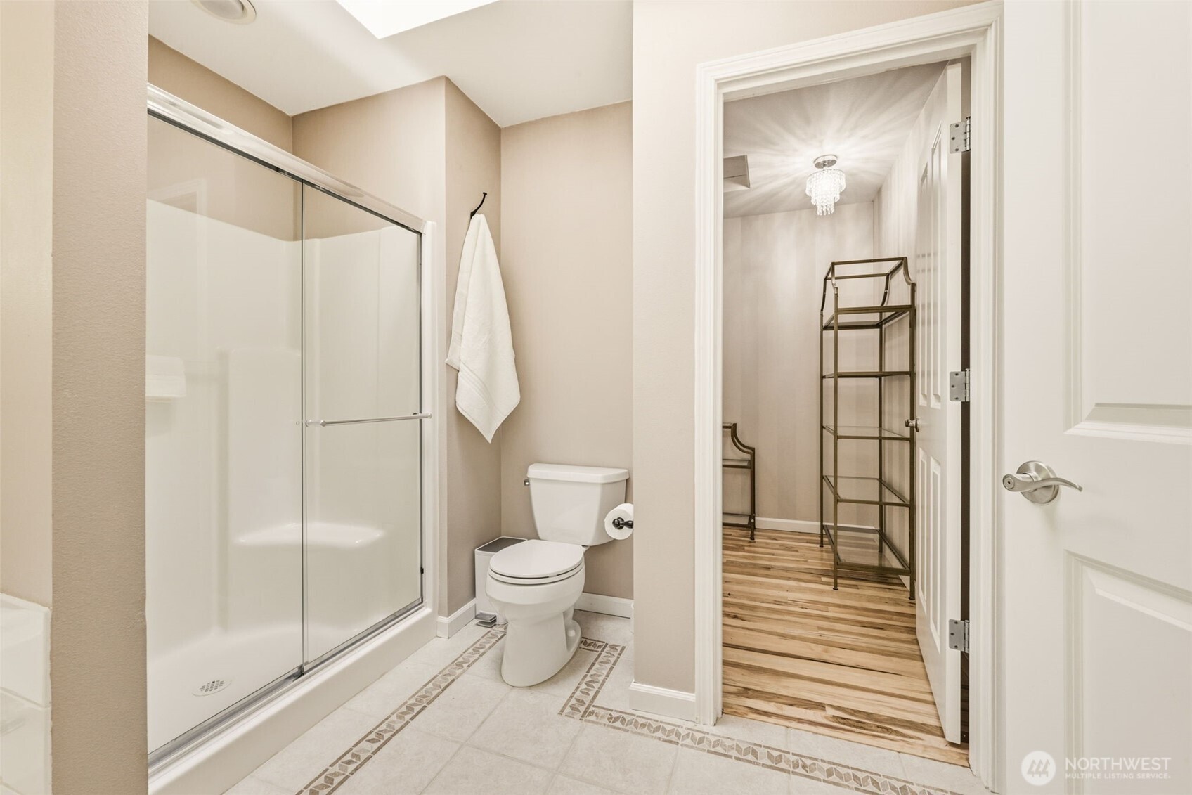 5814 61st Avenue W, University Place, WA 98467