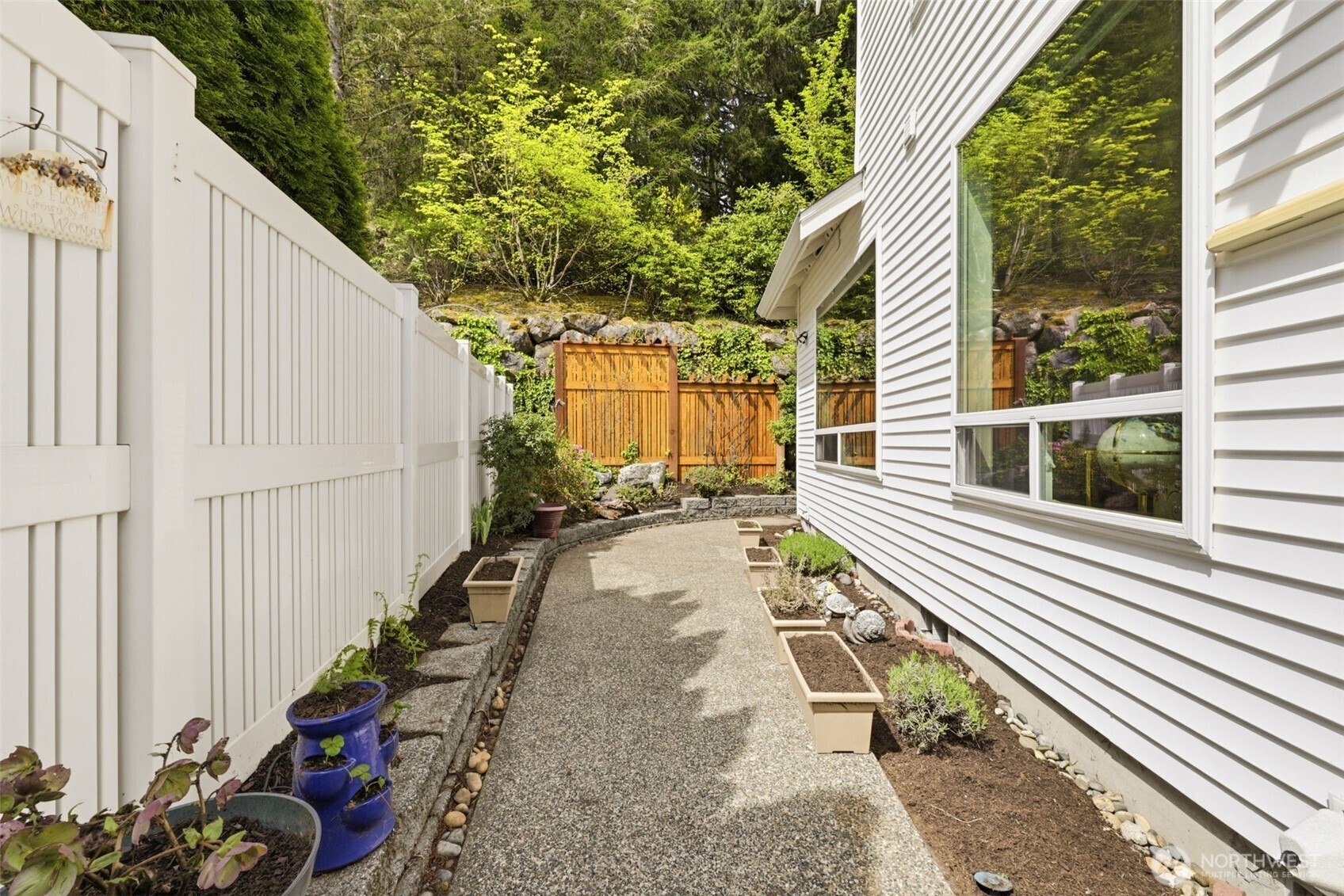 5814 61st Avenue W, University Place, WA 98467