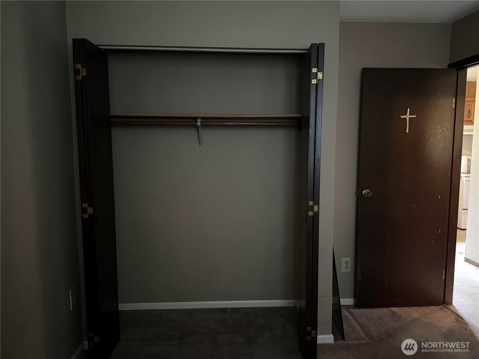 821 108th Street S, Tacoma, WA 98444-5605