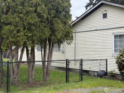821 108th Street S, Tacoma, WA 98444-5605 - Photo 4