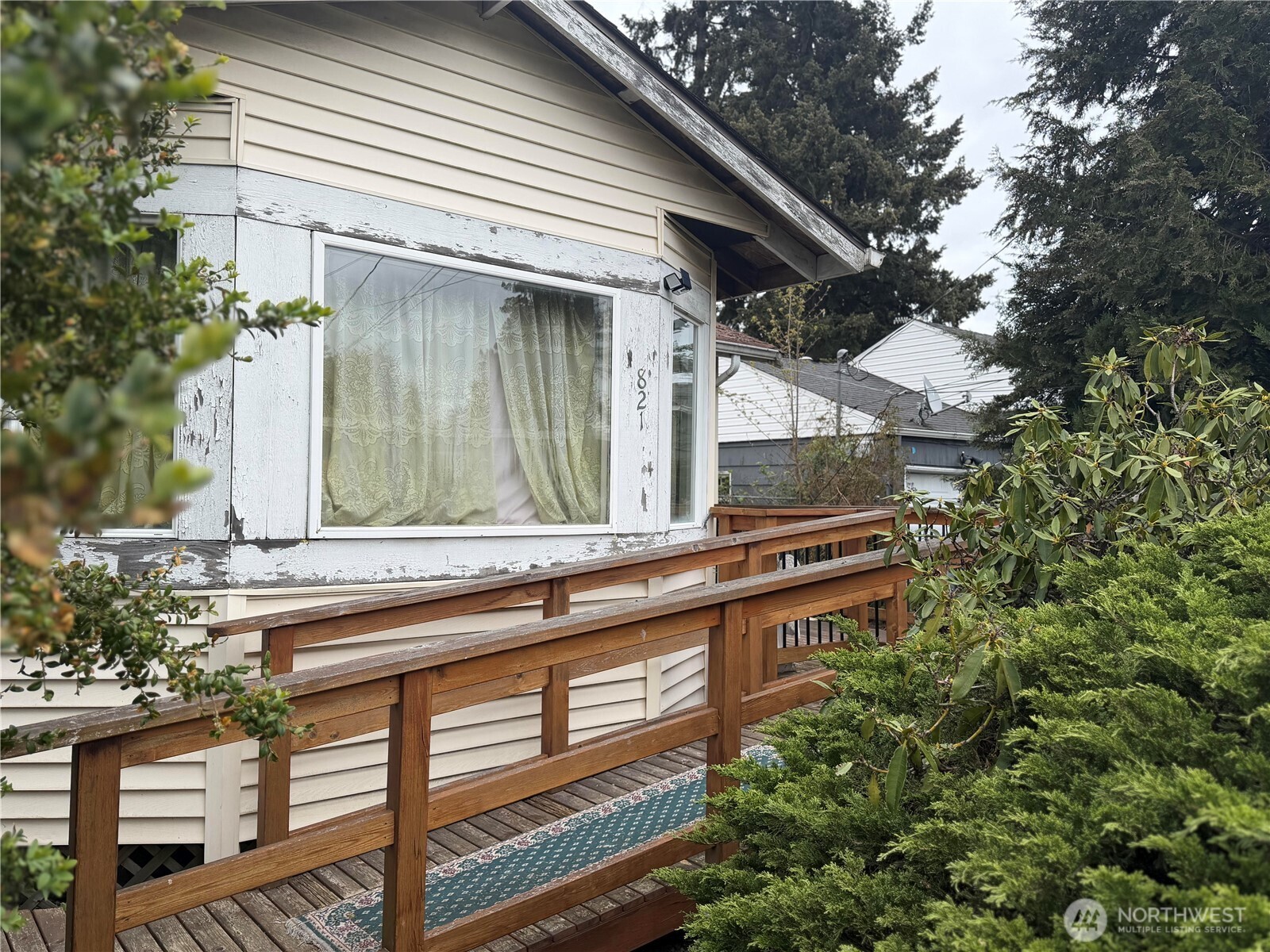 821 108th Street S, Tacoma, WA 98444-5605