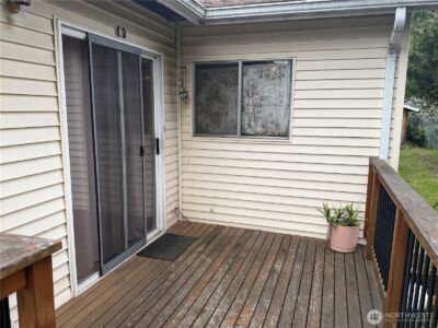 821 108th Street S, Tacoma, WA 98444-5605 - Photo 8