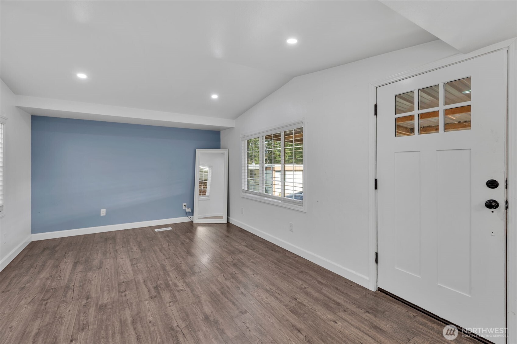 23708 Locust Way #23, Bothell, WA 98021