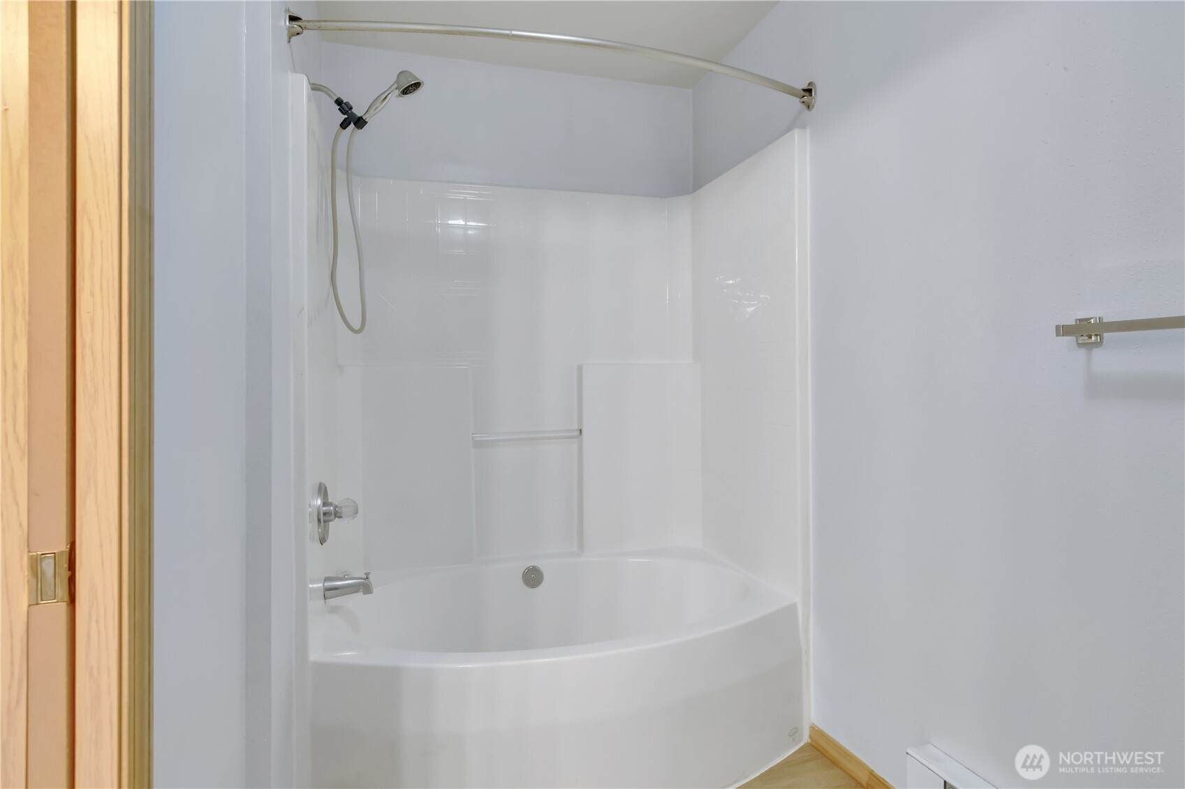 21917 42nd Avenue S #101, Kent, WA 98032