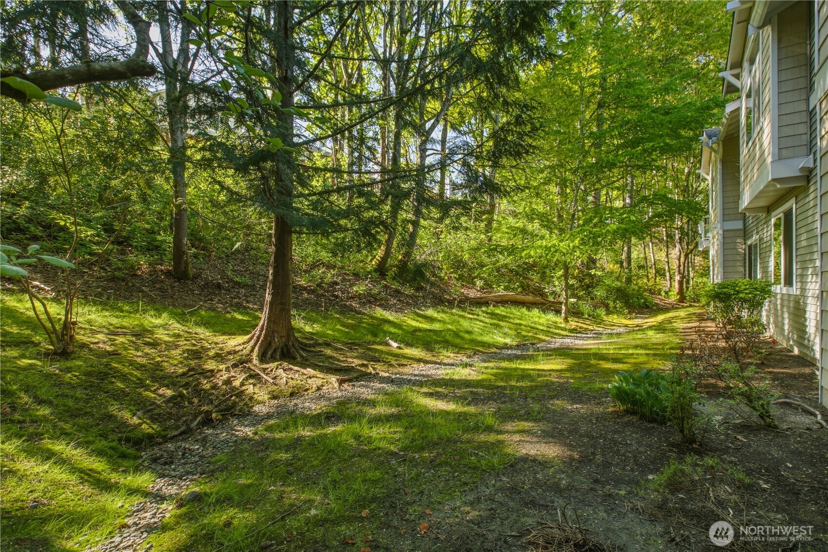 21917 42nd Avenue S #101, Kent, WA 98032