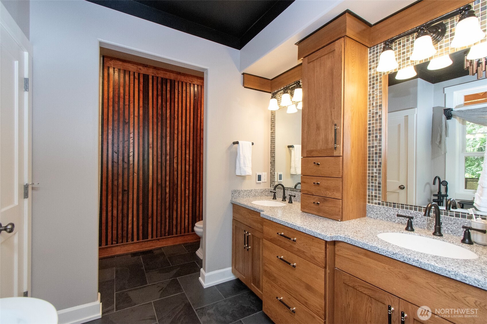 123 Headwaters Lane , Port Angeles, WA 98362