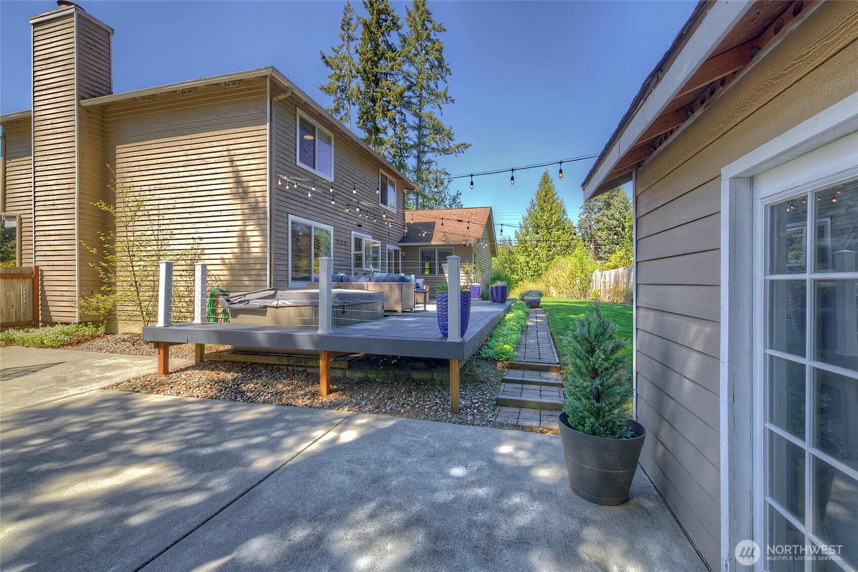 2000 212th Place SW, Brier, WA 98036-7958